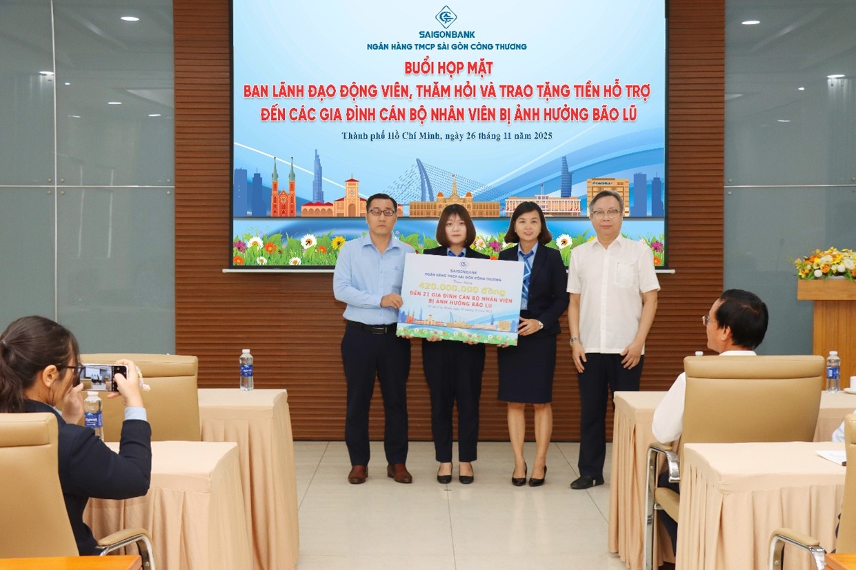 SAIGONBANK HỖ TRỢ GIA ĐÌNH CBNV BỊ ẢNH HƯỞNG BÃO LŨ