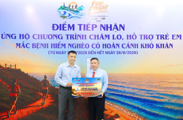SAIGONBANK TRAO TẶNG 70 TRIỆU ĐỒNG CHO QUỸ 