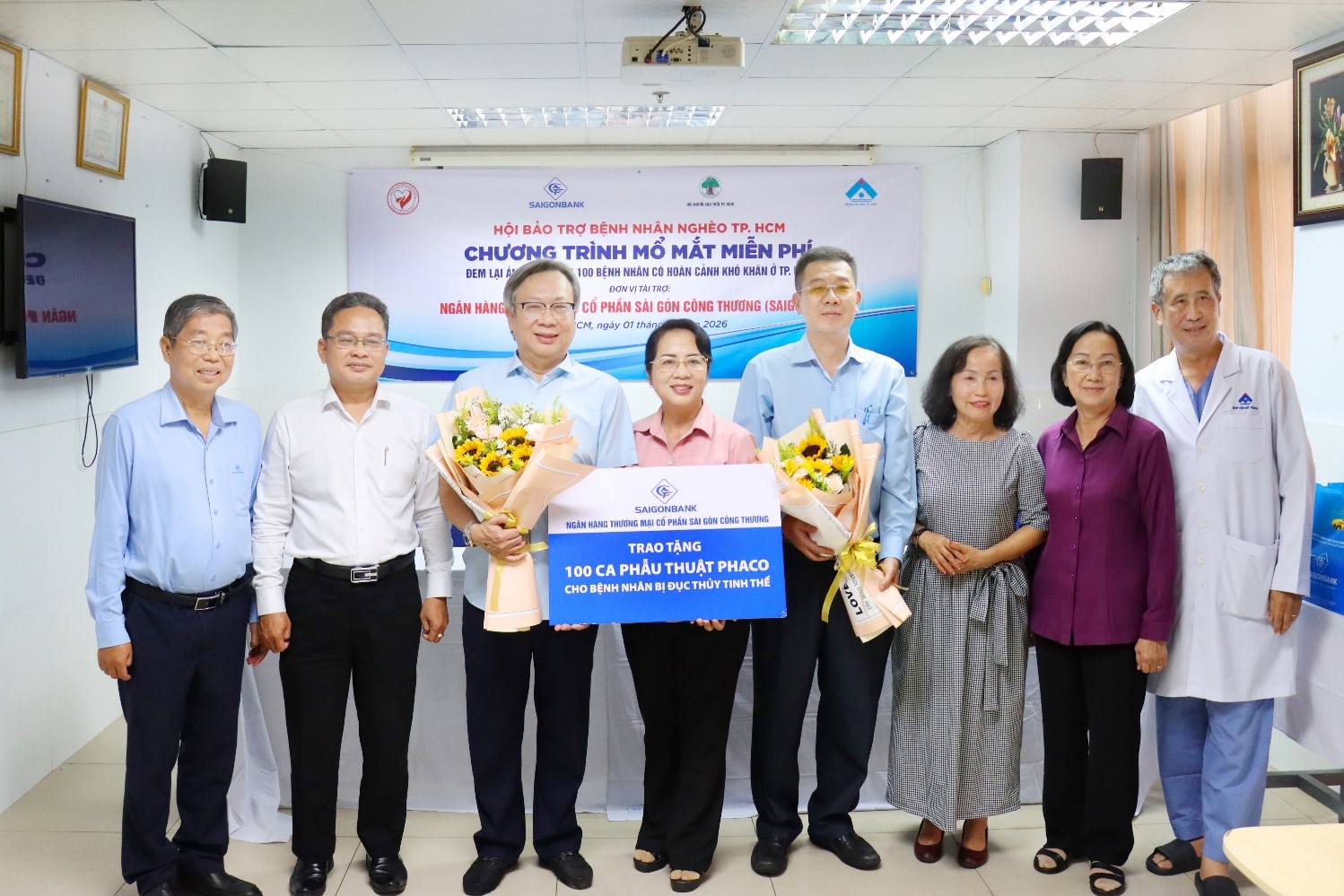 SAIGONBANK tiếp tục đồng hành mang ánh sáng đến người cao tuổi có hoàn cảnh khó khăn